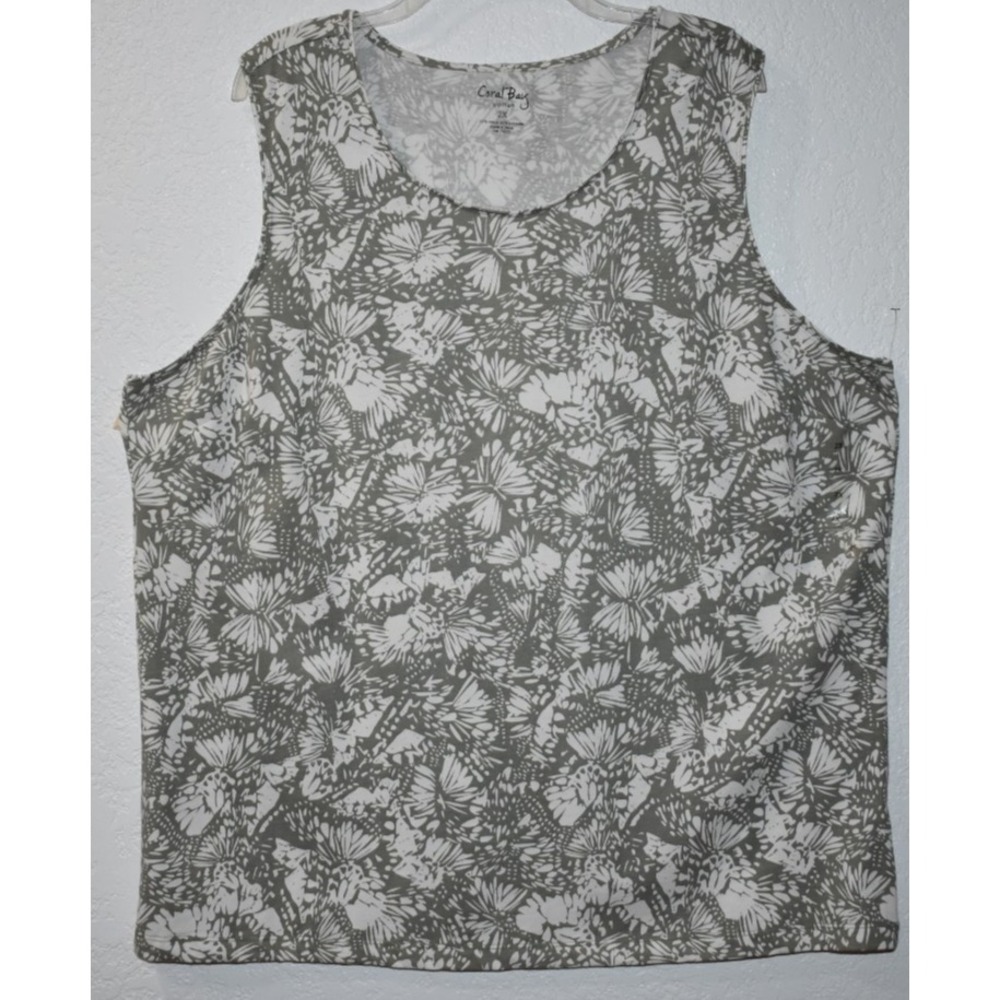 CORAL‎ BAY 2X Top Sleeveless Sage Green Whte Floral Lightweight Casual Pullover